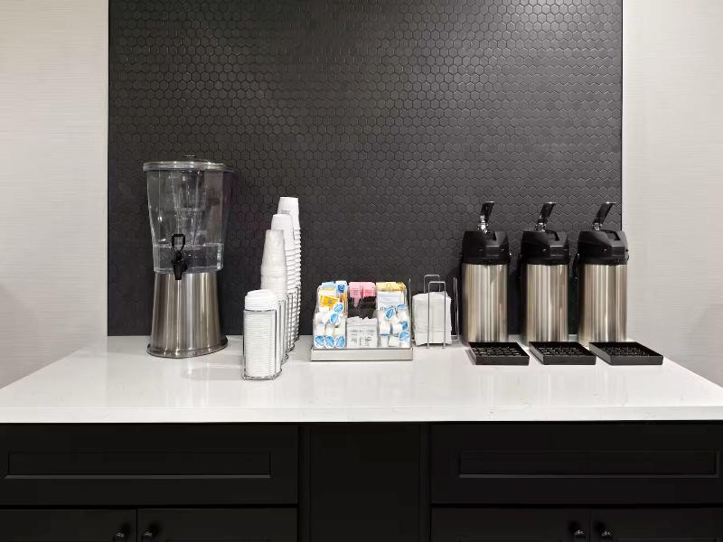 Holiday Inn Exprss & Sts Washington DC Noma by IHG image