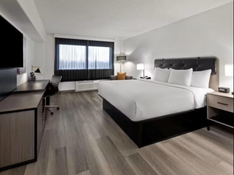 Holiday Inn Exprss & Sts Washington DC Noma by IHG image