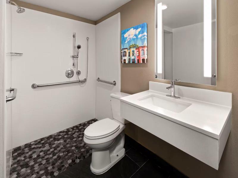 Holiday Inn Exprss & Sts Washington DC Noma by IHG image