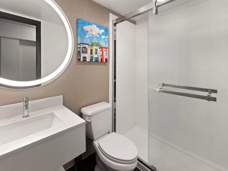 Holiday Inn Exprss & Sts Washington DC Noma by IHG image
