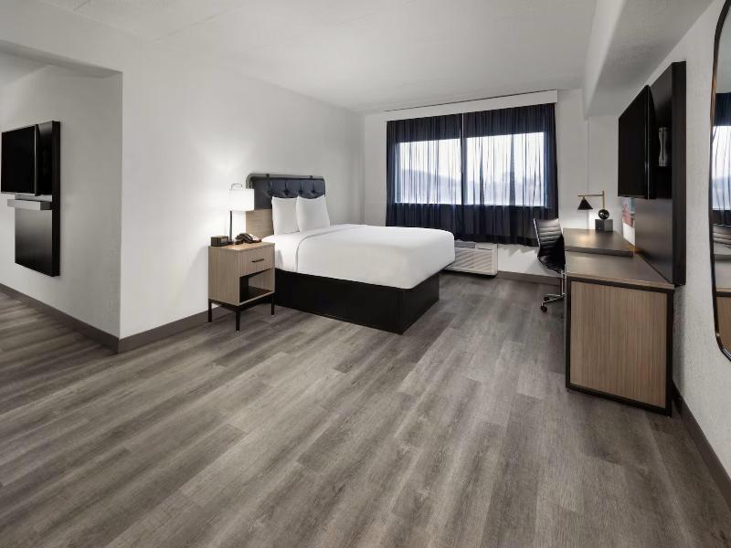 Holiday Inn Exprss & Sts Washington DC Noma by IHG image