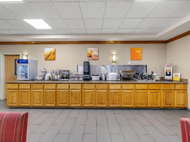 Comfort Suites Airport Boise Airport image