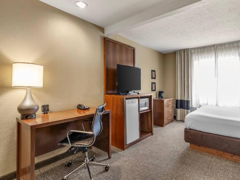 Comfort Suites Airport Boise Airport image