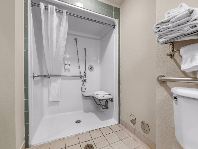 Comfort Suites Airport Boise Airport image