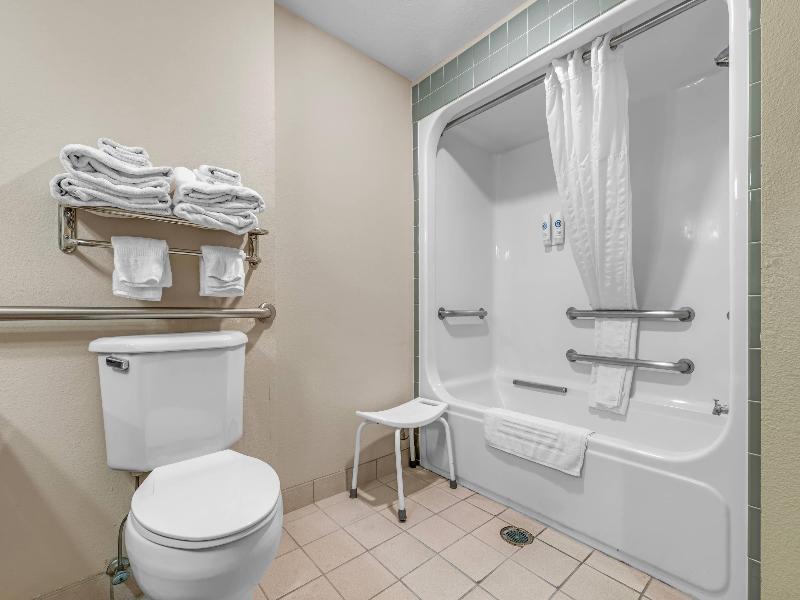 Comfort Suites Airport Boise Airport image