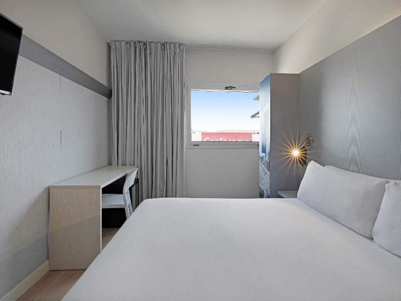 B&B HOTEL Girona 2 image