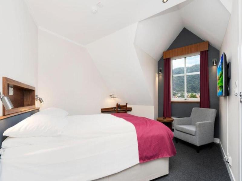 Forde Hotel image