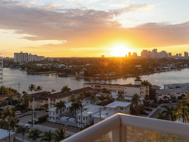 W Fort Lauderdale image