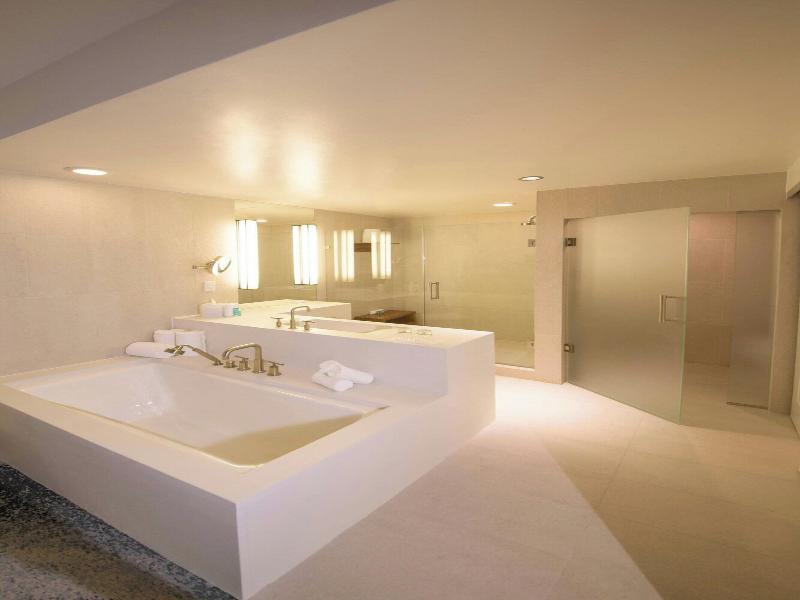 W Fort Lauderdale image