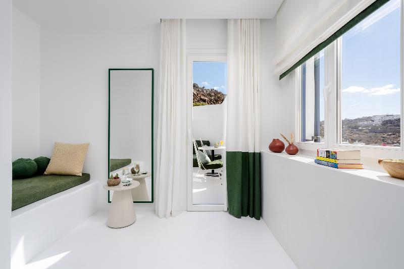 Croco Mykonos