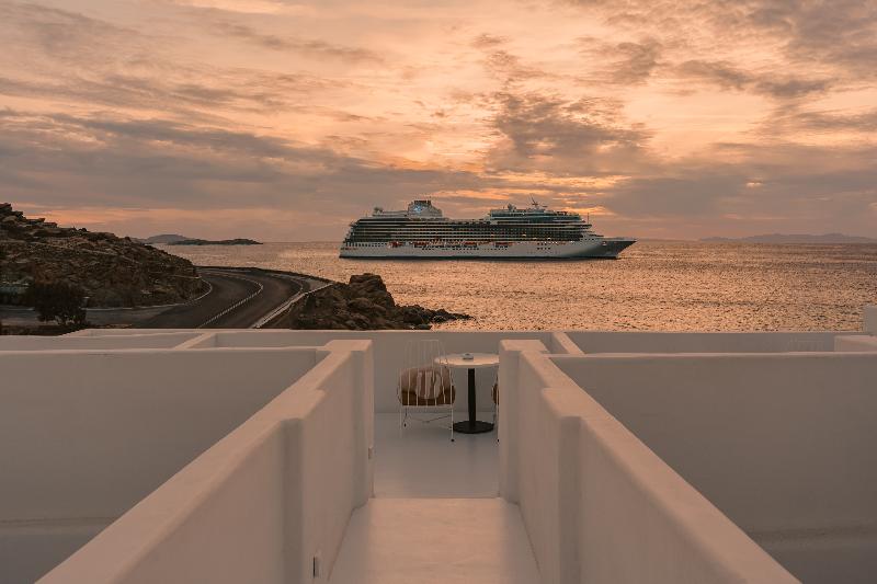 Croco Mykonos