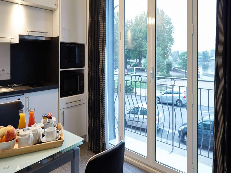Best Western Le Cheval Blanc image