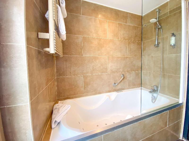 Best Western Le Cheval Blanc image