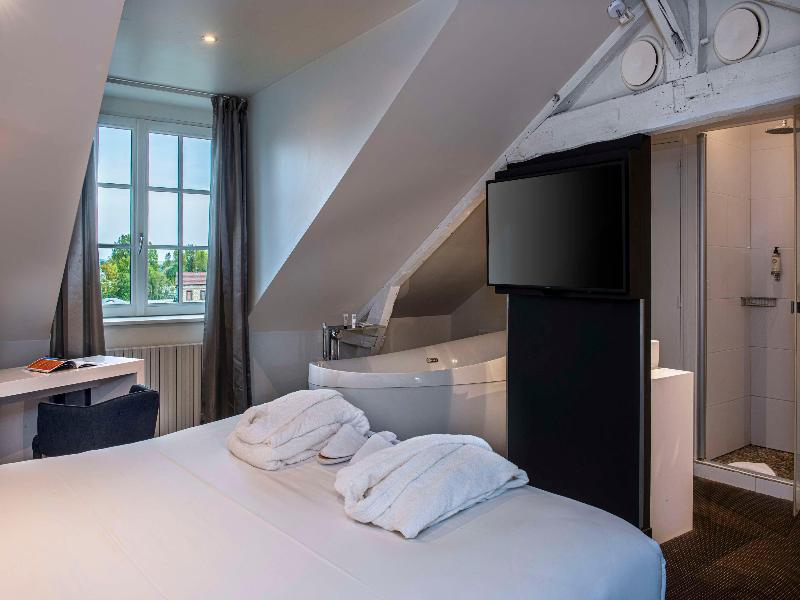 Best Western Le Cheval Blanc image