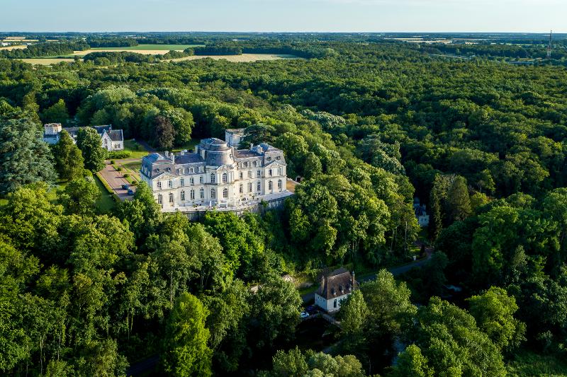 Chateau D'Artigny image