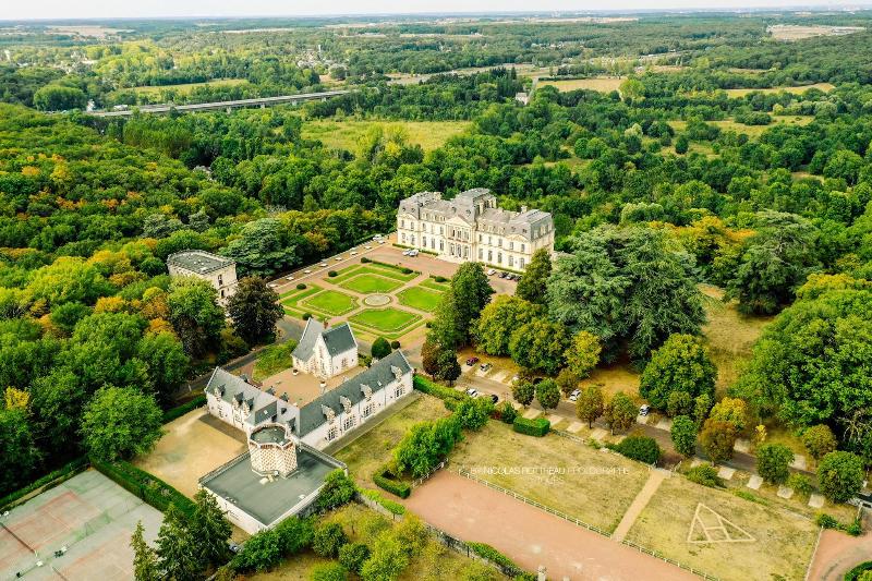 Chateau D'Artigny image