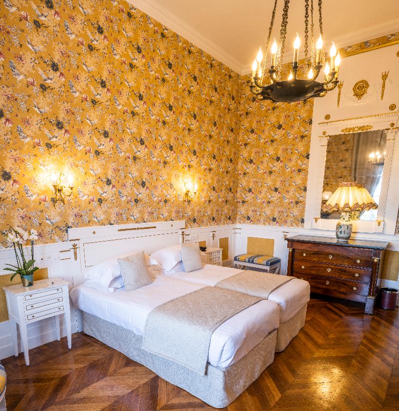 Chateau D'Artigny image