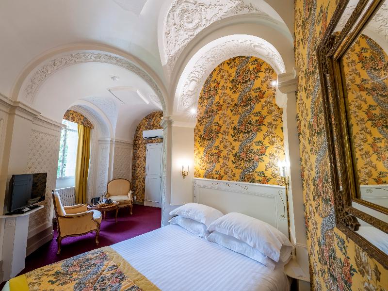Chateau D'Artigny image