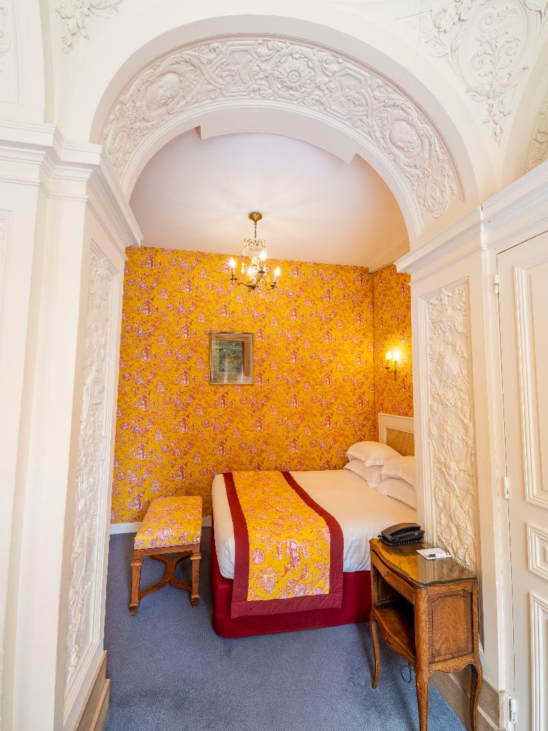 Chateau D'Artigny image