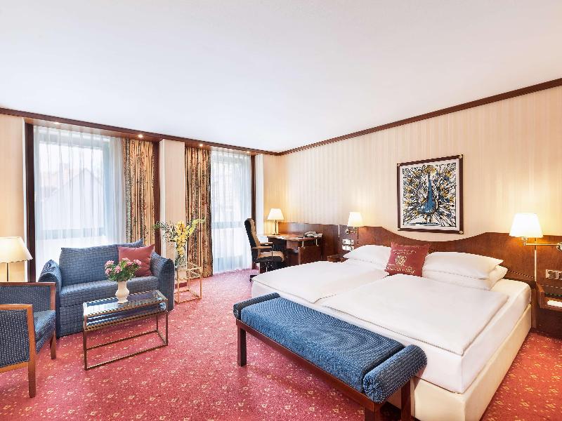 Best Western Premier Grand Hotel Russischer Hof image