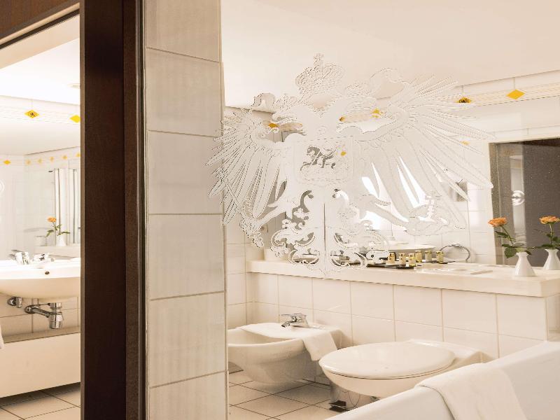 Best Western Premier Grand Hotel Russischer Hof image