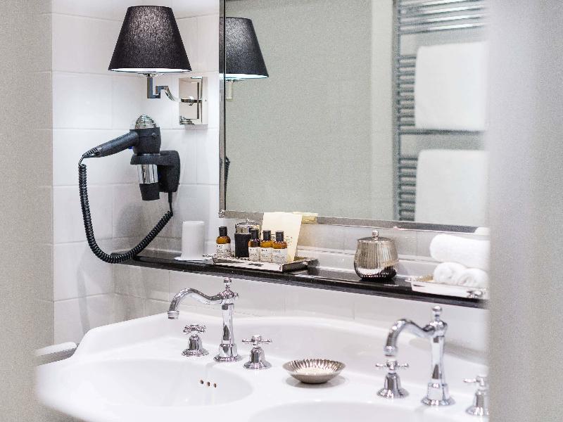 Fairmont Hotel Vier Jahreszeiten image