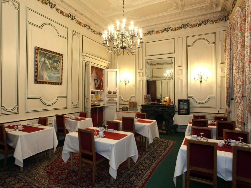 Chateau de la Motte Fenelon image