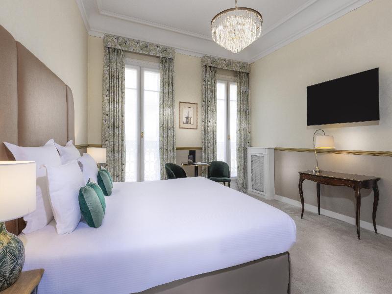 Le Claridge Paris image