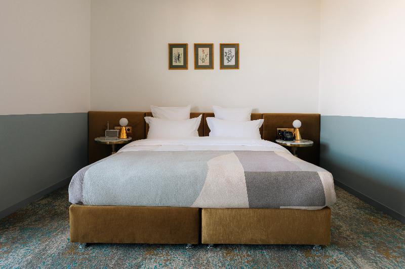 Castor and Pollux Hotel image