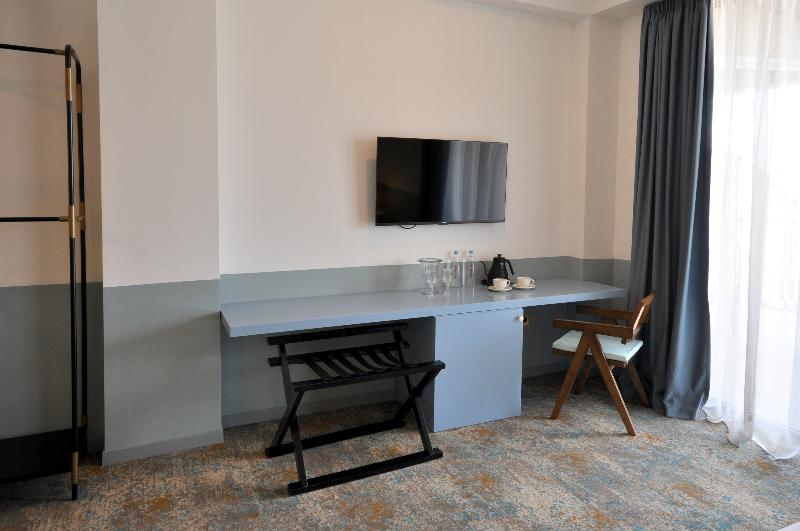 Castor and Pollux Hotel image