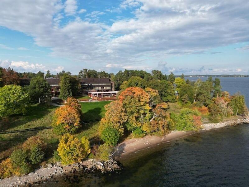 Ellery Beach House — general view