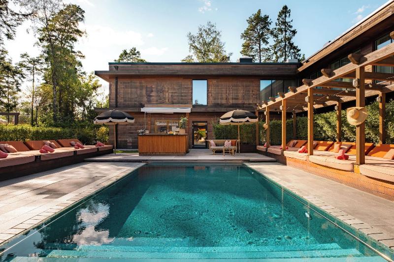 Ellery Beach House image