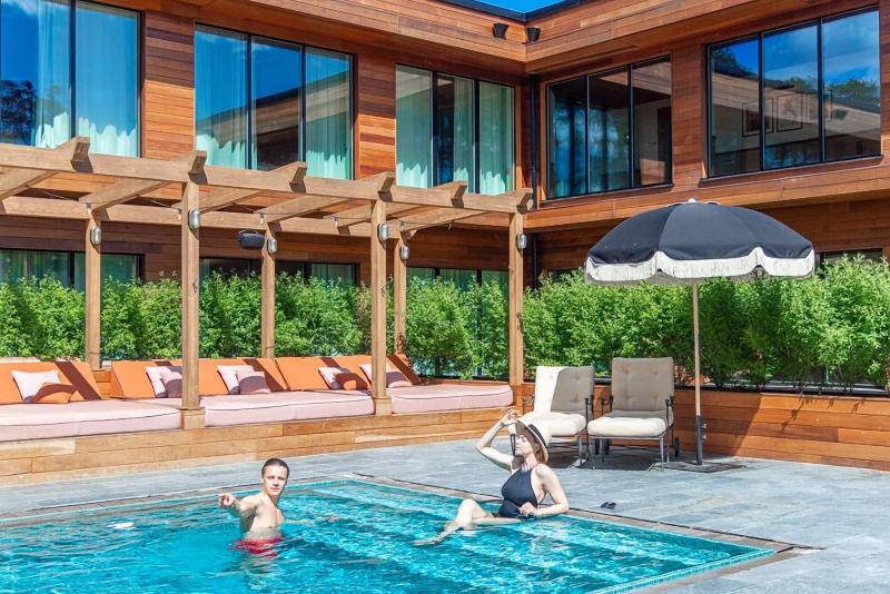 Ellery Beach House image