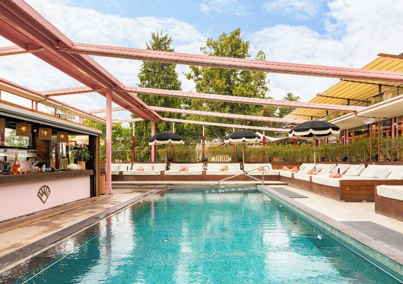 Ellery Beach House image