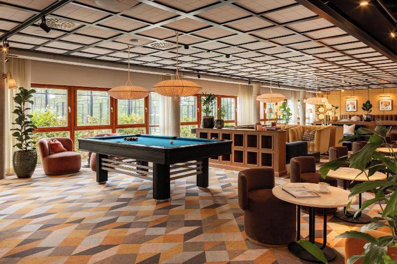 Ellery Beach House image