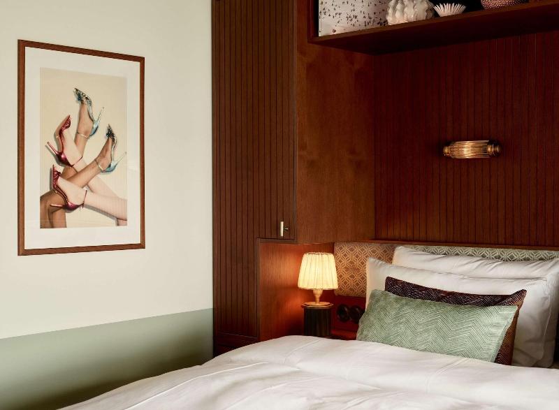 Ellery Beach House image