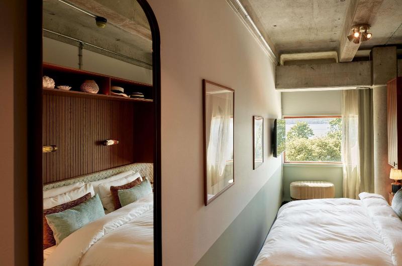 Ellery Beach House image