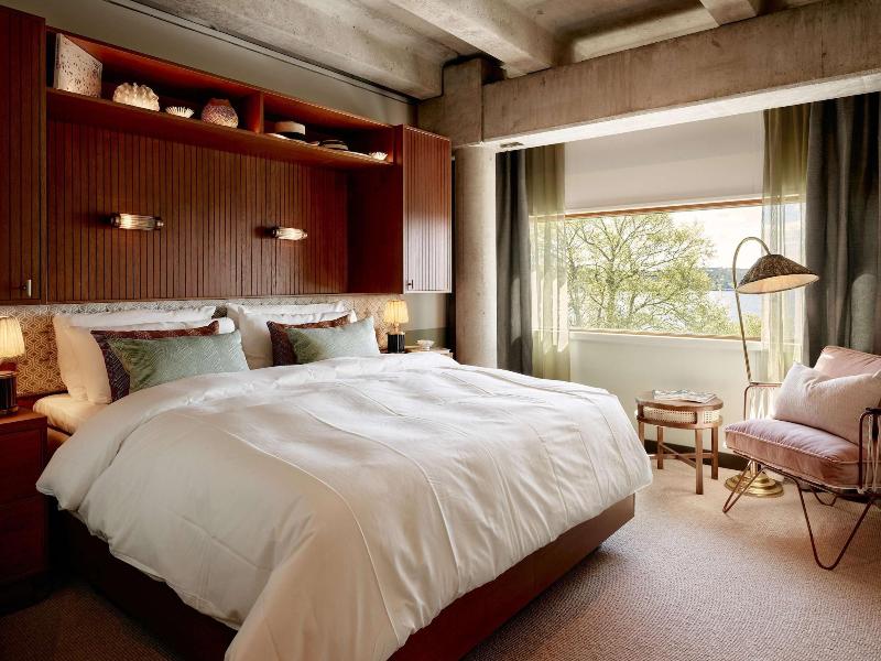 Ellery Beach House image
