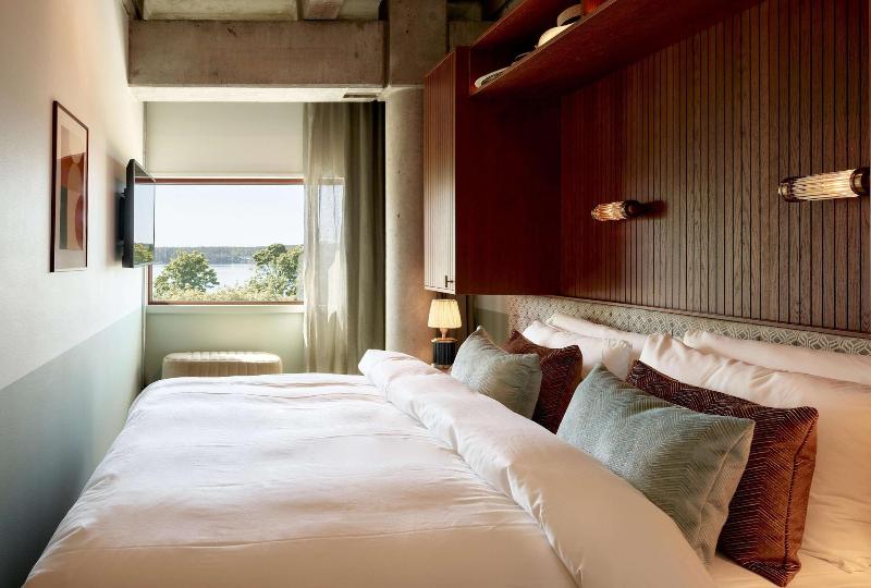 Ellery Beach House image