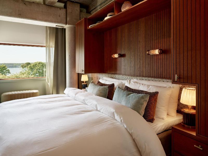 Ellery Beach House image