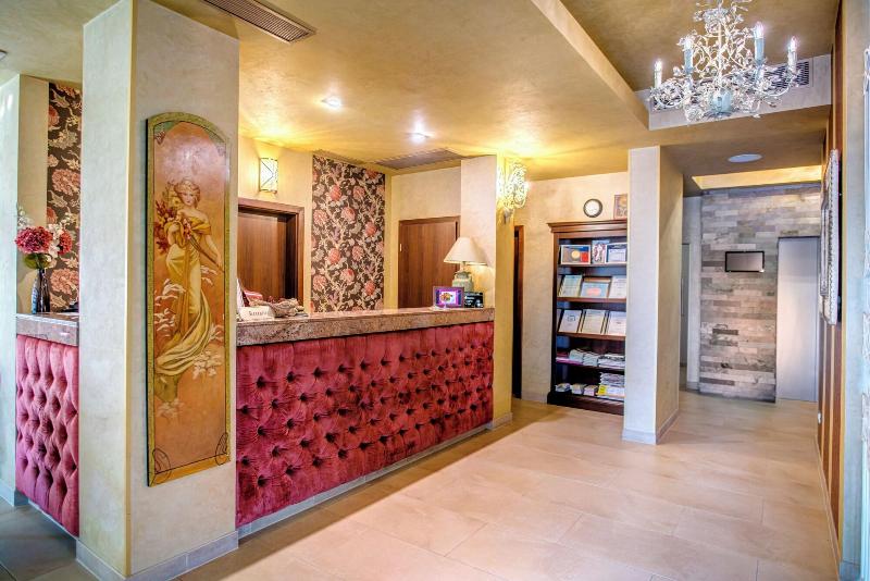 Simfonia Boutique Hotel image