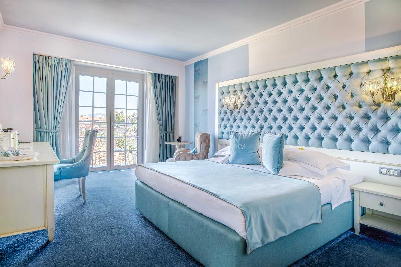 Simfonia Boutique Hotel image