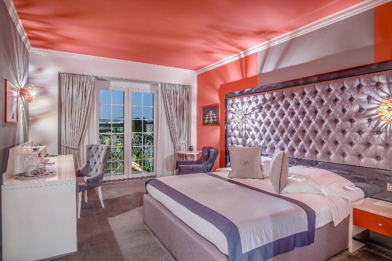 Simfonia Boutique Hotel image