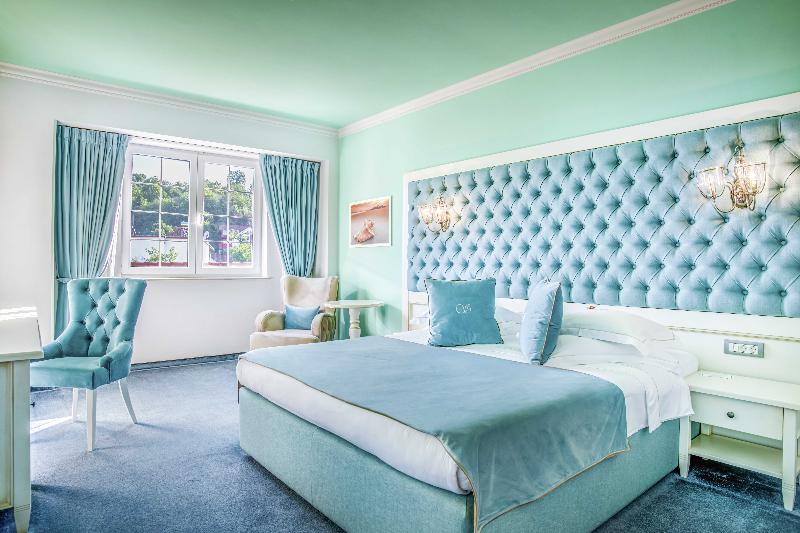 Simfonia Boutique Hotel image