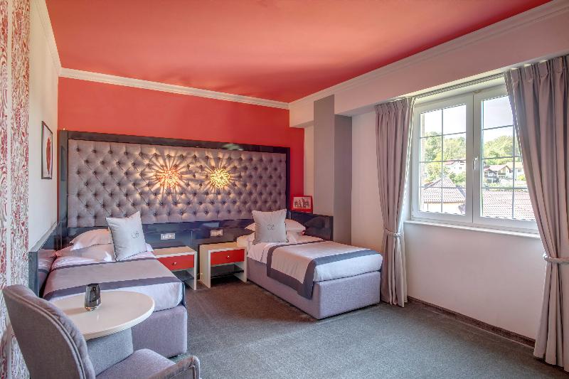 Simfonia Boutique Hotel image