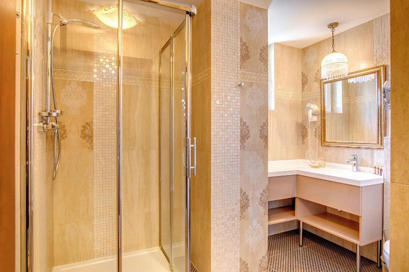 Simfonia Boutique Hotel image