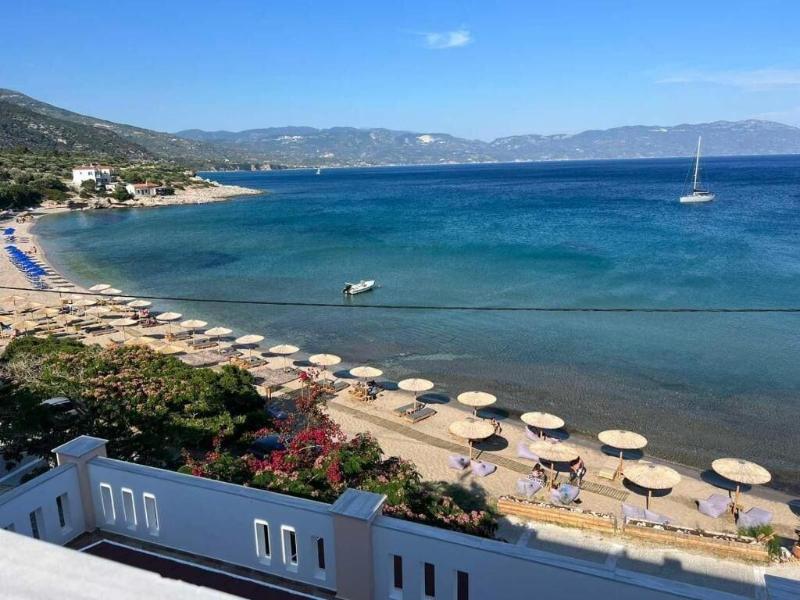 Nereides Seaside Apartments image