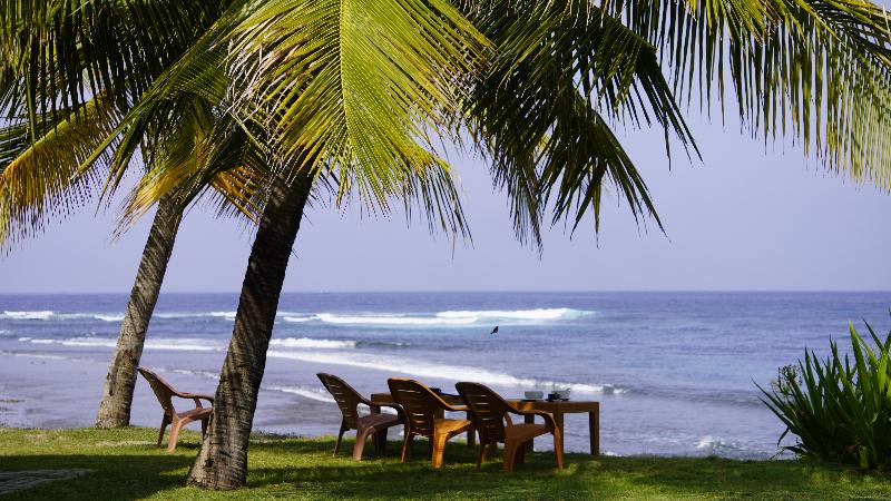 Balong Balong Surf Bungalows and Restaurant image
