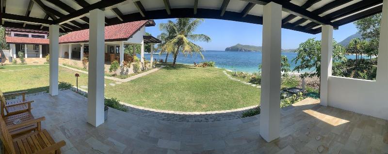 Balong Balong Surf Bungalows and Restaurant image