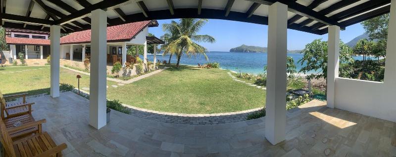 Balong Balong Surf Bungalows and Restaurant image
